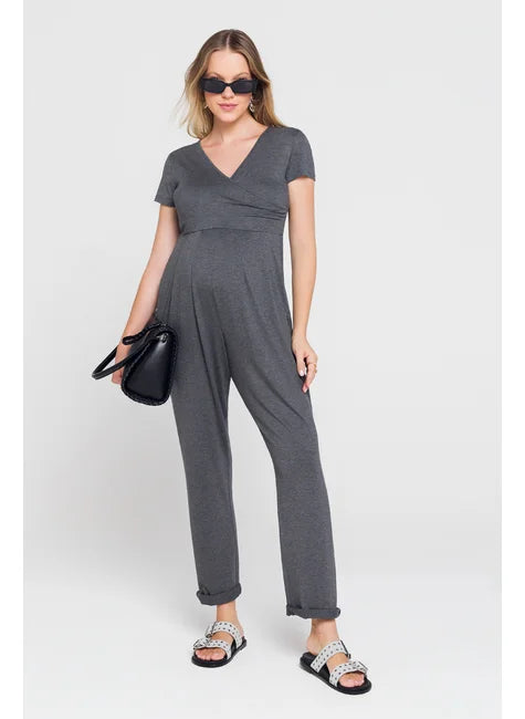 Macacão Manga Curta Decote Transpassado